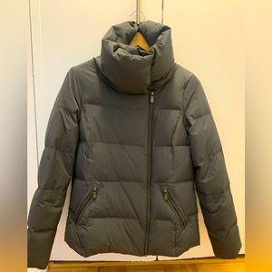 Banana Republic Slim Down Jacket (xs) Charcoal color